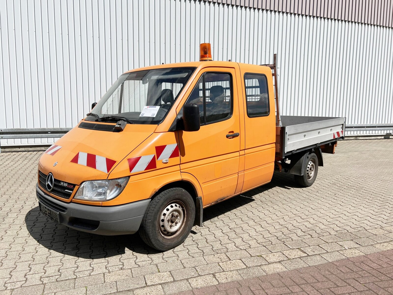 Mercedes-Benz Sprinter 308 4x2 Doka Sprinter 308 4x2 Doka - Open body delivery van, Combi van: picture 1 Mercedes-Benz Sprinter 308 4x2 Doka Sprinter 308 4x2 Doka - Open body delivery van, Combi van: picture 1