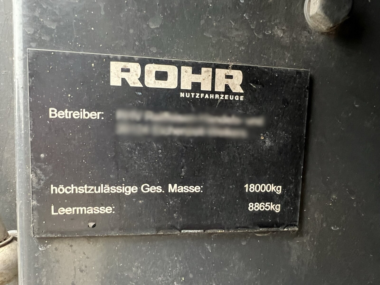 R450 4x2 R450 4x2, Retarder, ADR, Rohr Tank, ca. 14400l - Tanker truck: picture 3 R450 4x2 R450 4x2, Retarder, ADR, Rohr Tank, ca. 14400l - Tanker truck: picture 3