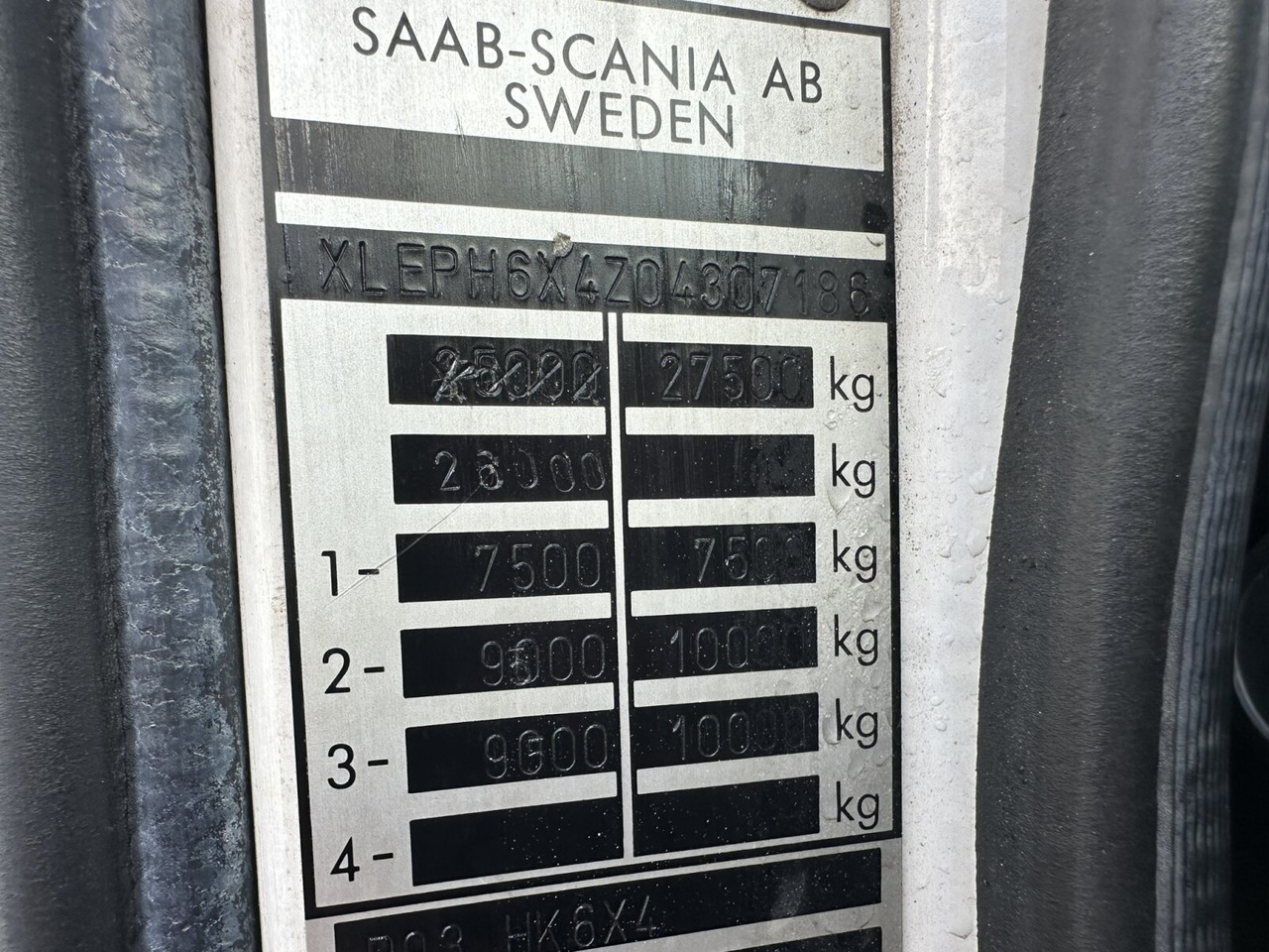 Scania P93 HK 250 6x4L P93 HK 250 6x4L - Cab chassis truck: picture 3 Scania P93 HK 250 6x4L P93 HK 250 6x4L - Cab chassis truck: picture 3