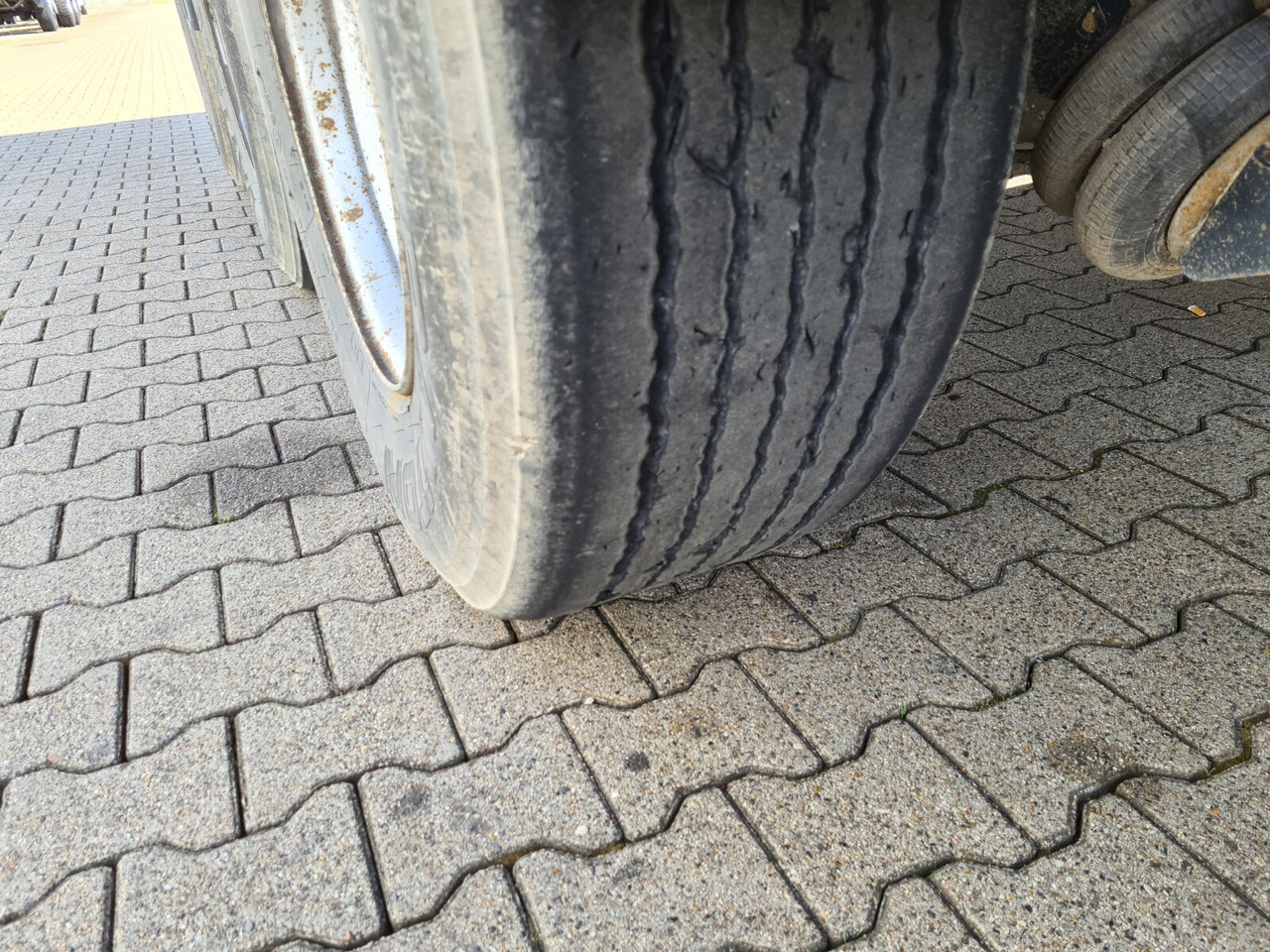 Semi-trailer Schmitz Cargobull SKI 24 SL 7.2 SKI 24 SL 7.2, Stahlmulde ca. 25m³, Liftachse: picture 9 Semi-trailer Schmitz Cargobull SKI 24 SL 7.2 SKI 24 SL 7.2, Stahlmulde ca. 25m³, Liftachse: picture 9