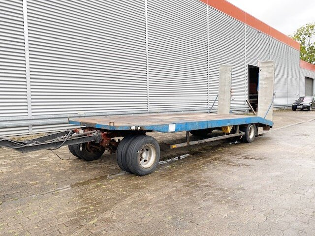 TP2 2080 TP2 2080 - Low loader trailer: picture 1 TP2 2080 TP2 2080 - Low loader trailer: picture 1