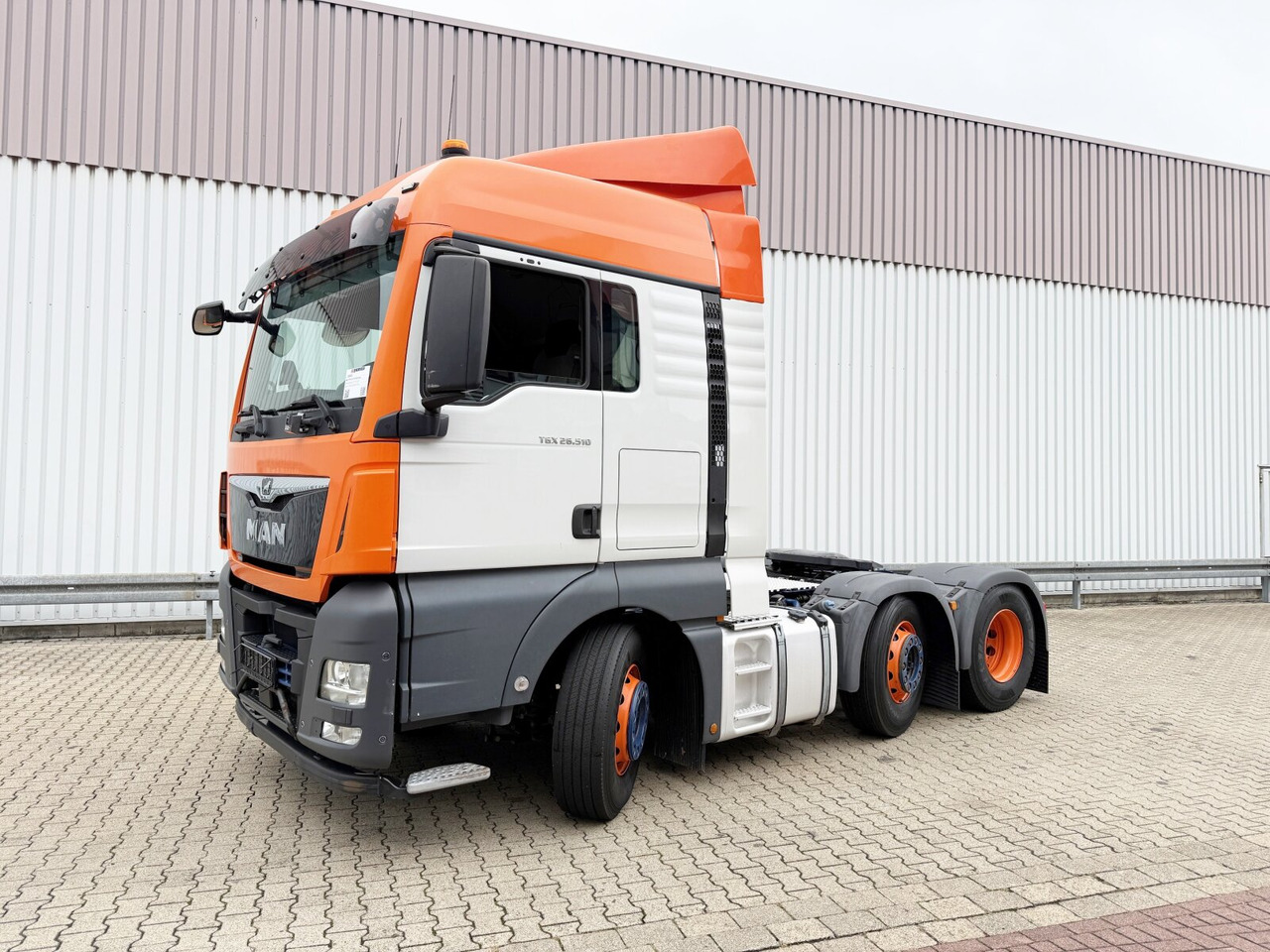MAN TGX 26.510 6X2/4 BLS TGX 26.510 6X2/4 BLS, Intarder, Vorlauflenk-/lift, Standklima, XXL-Fahrerhaus, 70t - Tractor truck: picture 1 MAN TGX 26.510 6X2/4 BLS TGX 26.510 6X2/4 BLS, Intarder, Vorlauflenk-/lift, Standklima, XXL-Fahrerhaus, 70t - Tractor truck: picture 1