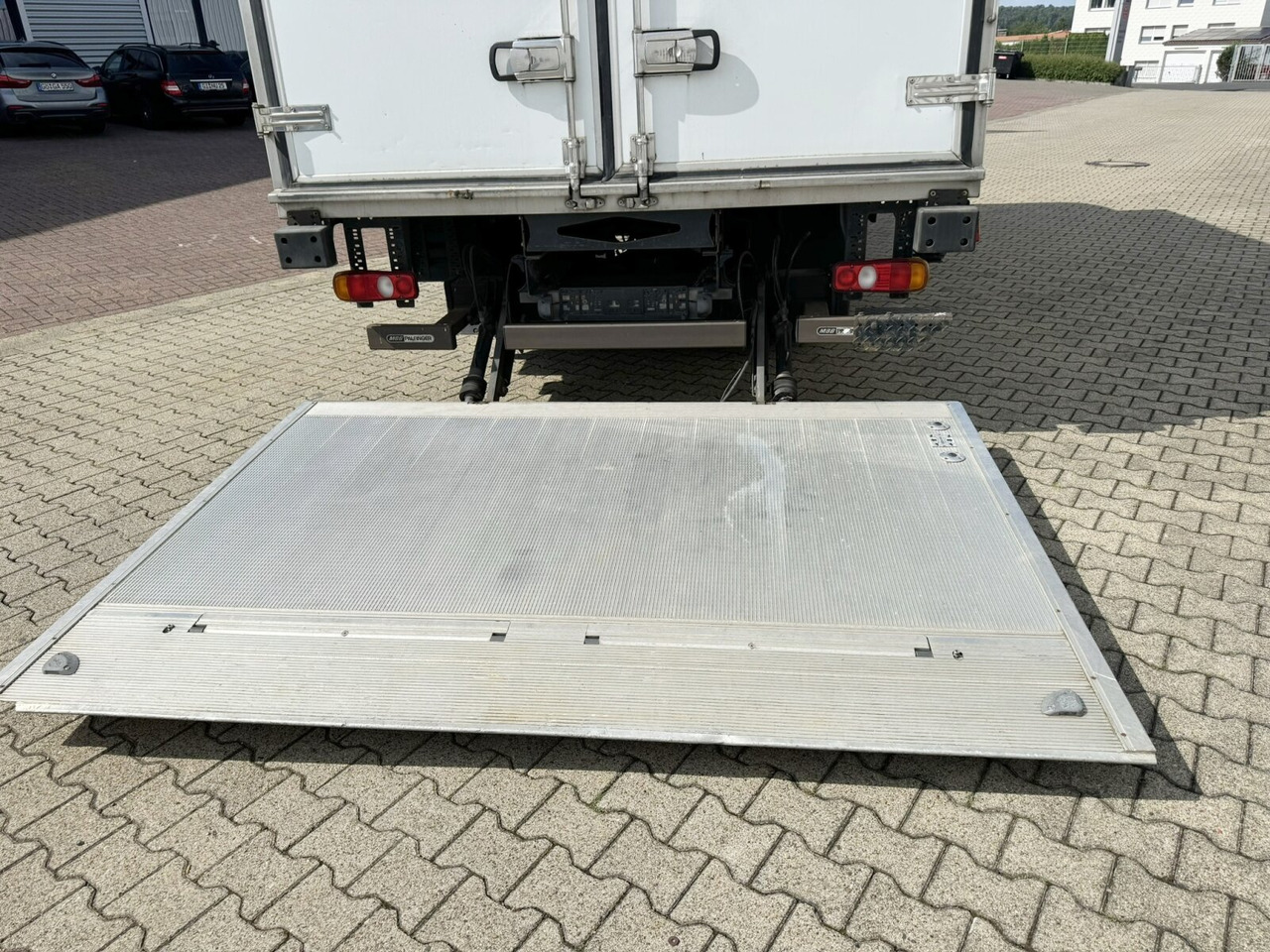 Mitsubishi Canter Fuso 7C15 4x2 Canter Fuso 7C15 4x2, Kühler, LBW - Truck: picture 3 Mitsubishi Canter Fuso 7C15 4x2 Canter Fuso 7C15 4x2, Kühler, LBW - Truck: picture 3