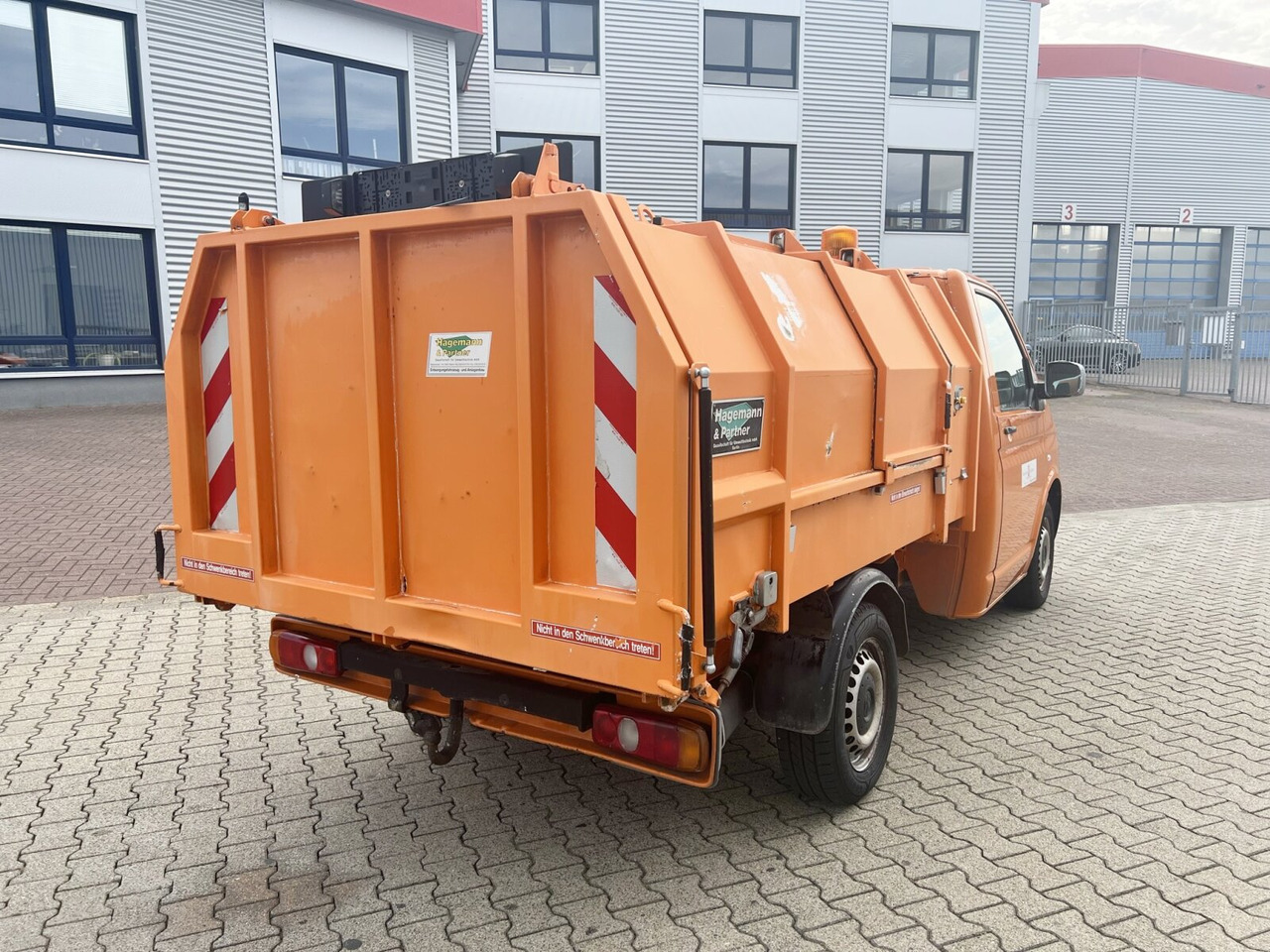 Volkswagen T5 1.9 TDI 4x2 Müllwagen T5 1.9 TDI 4x2, Hagemann Müllpreßaufbau ca. 3,4m³, Rechtslenker leasing Volkswagen T5 1.9 TDI 4x2 Müllwagen T5 1.9 TDI 4x2, Hagemann Müllpreßaufbau ca. 3,4m³, Rechtslenker: picture 11