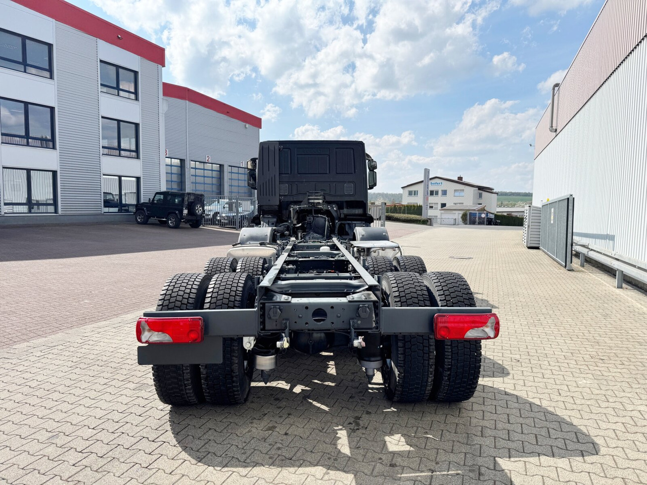 X-Way AD360X40Z/P 8x4 X-Way AD360X40Z/P 8x4 leasing X-Way AD360X40Z/P 8x4 X-Way AD360X40Z/P 8x4: picture 12