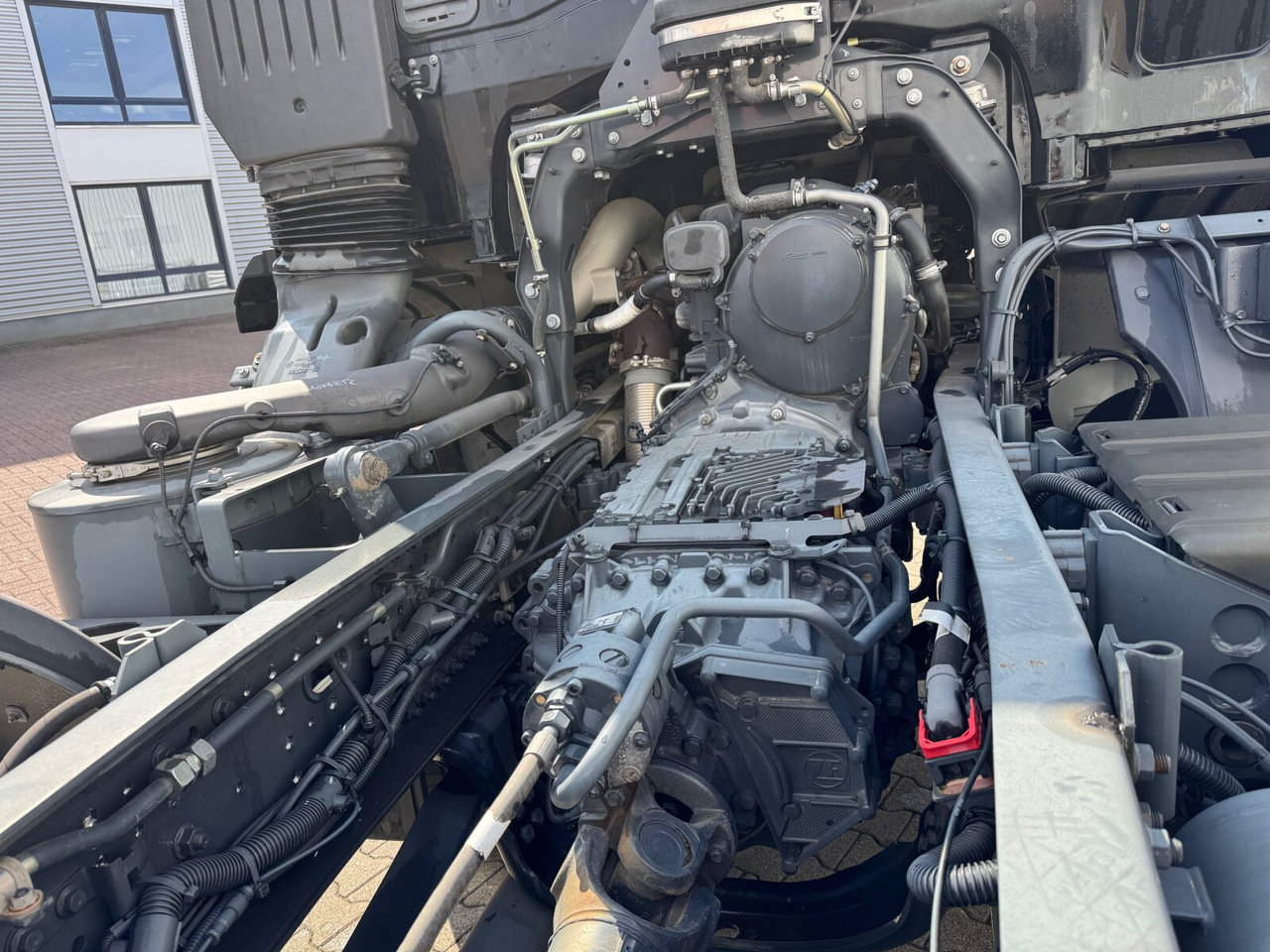 X-Way AD360X40Z/P 8x4 X-Way AD360X40Z/P 8x4 leasing X-Way AD360X40Z/P 8x4 X-Way AD360X40Z/P 8x4: picture 15