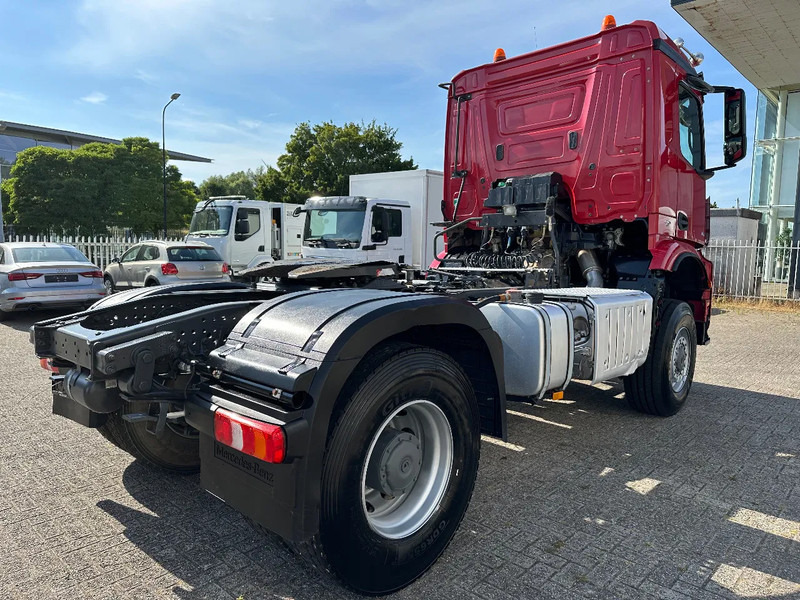 Mercedes-Benz Arocs 1824 4x4 ALLROAD + KIPPER HYDRAULIC + 334.231 KM + SPRING / SPRING + EURO 6 - Tractor truck: picture 4 Mercedes-Benz Arocs 1824 4x4 ALLROAD + KIPPER HYDRAULIC + 334.231 KM + SPRING / SPRING + EURO 6 - Tractor truck: picture 4