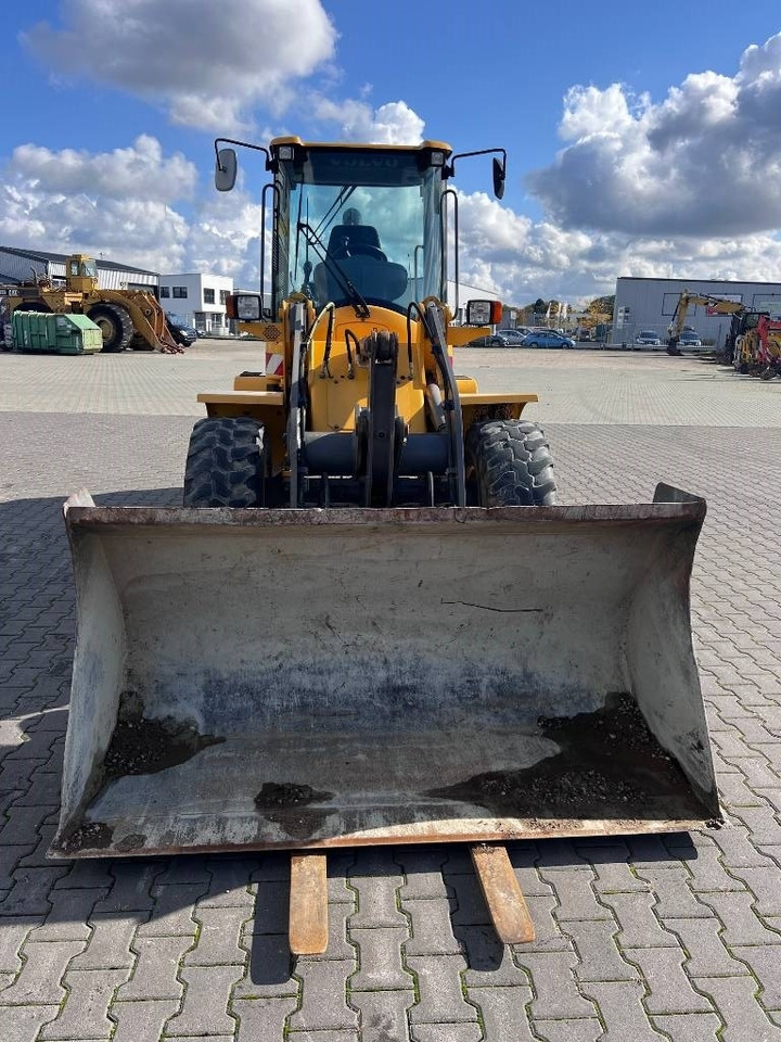 Volvo L 35 G - Wheel loader: picture 4 Volvo L 35 G - Wheel loader: picture 4