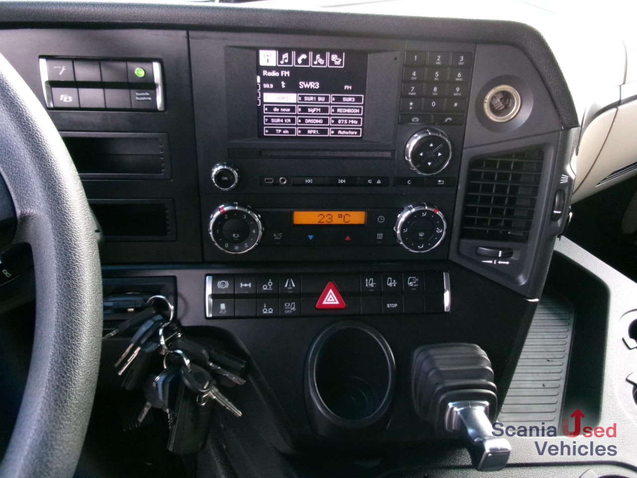 MERCEDES-BENZ MB Actros 2533L Volumen - Curtain side truck: picture 2 MERCEDES-BENZ MB Actros 2533L Volumen - Curtain side truck: picture 2