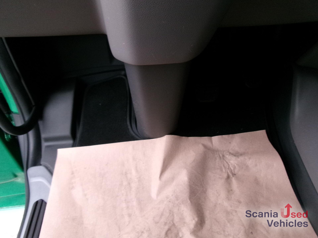 SCANIA R 450 A4x2EB 2 Tanks Standklima TOP!!! - Tractor truck: picture 2 SCANIA R 450 A4x2EB 2 Tanks Standklima TOP!!! - Tractor truck: picture 2