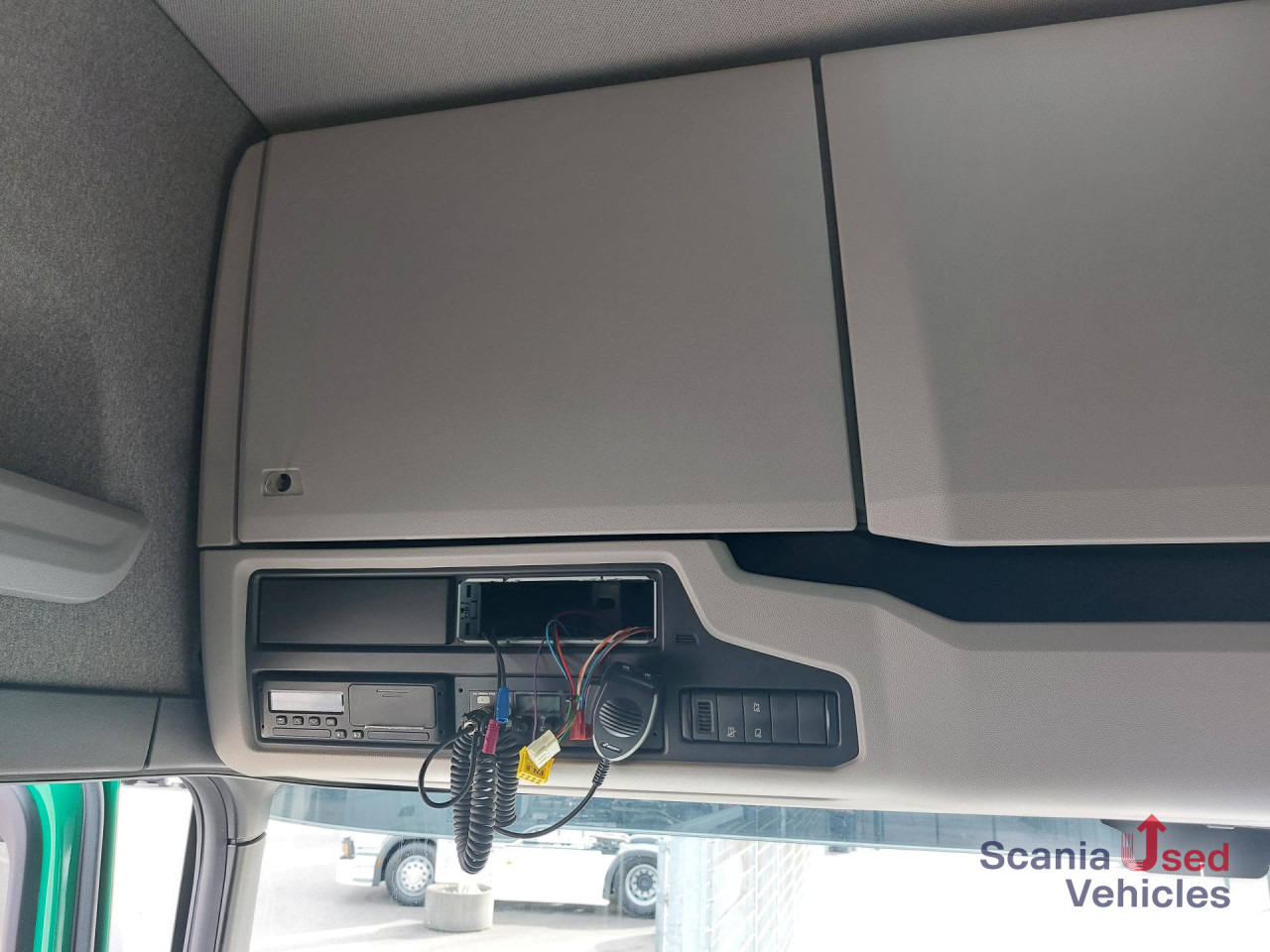SCANIA R 450 A4x2EB - Tractor truck: picture 4 SCANIA R 450 A4x2EB - Tractor truck: picture 4