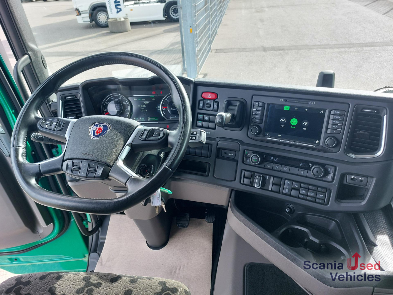 SCANIA R 450 A4x2EB - Tractor truck: picture 3 SCANIA R 450 A4x2EB - Tractor truck: picture 3