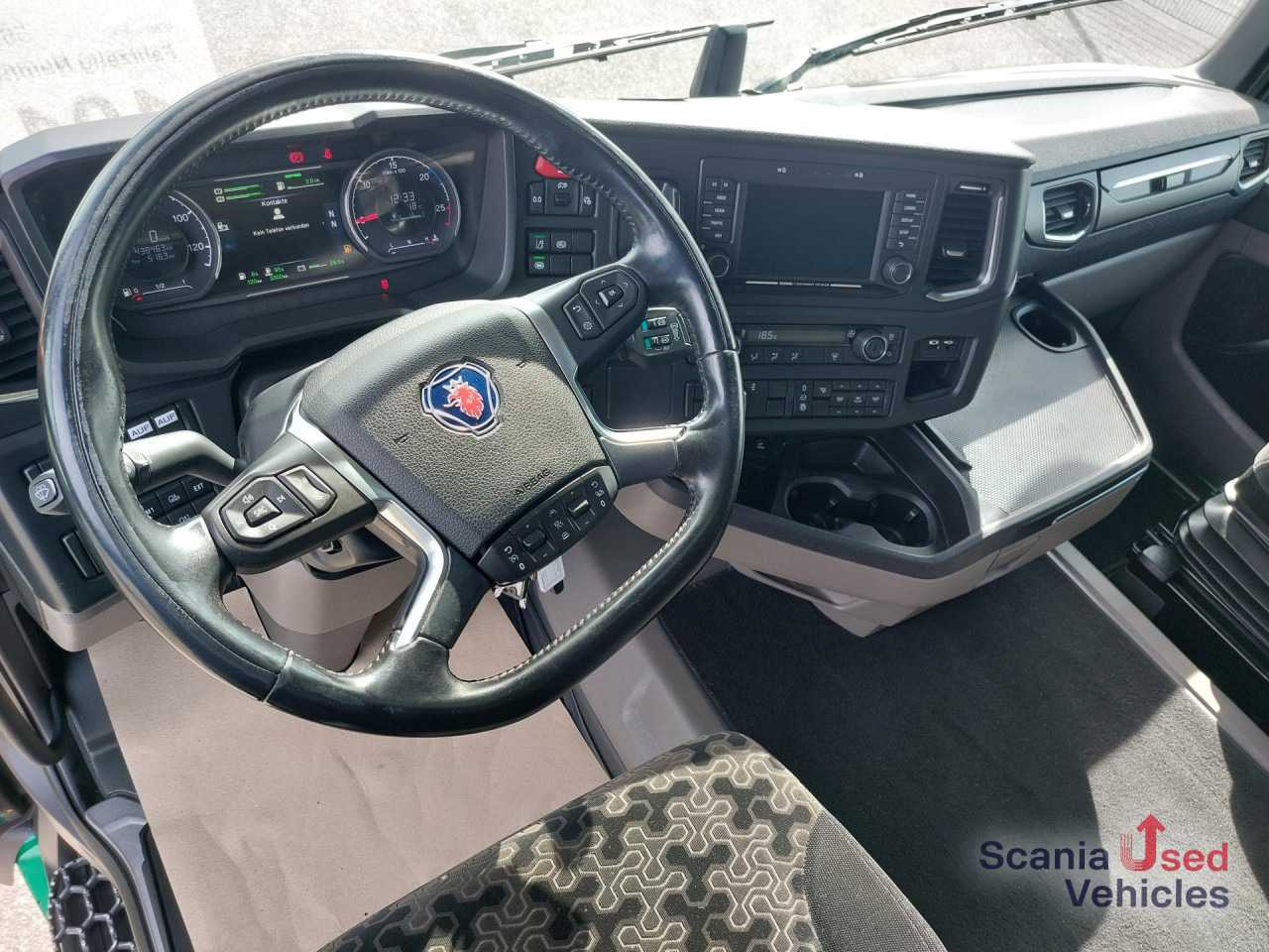 SCANIA R 450 A4x2EB Volumen Mega Jumbo Standklima, LED - Tractor truck: picture 2 SCANIA R 450 A4x2EB Volumen Mega Jumbo Standklima, LED - Tractor truck: picture 2