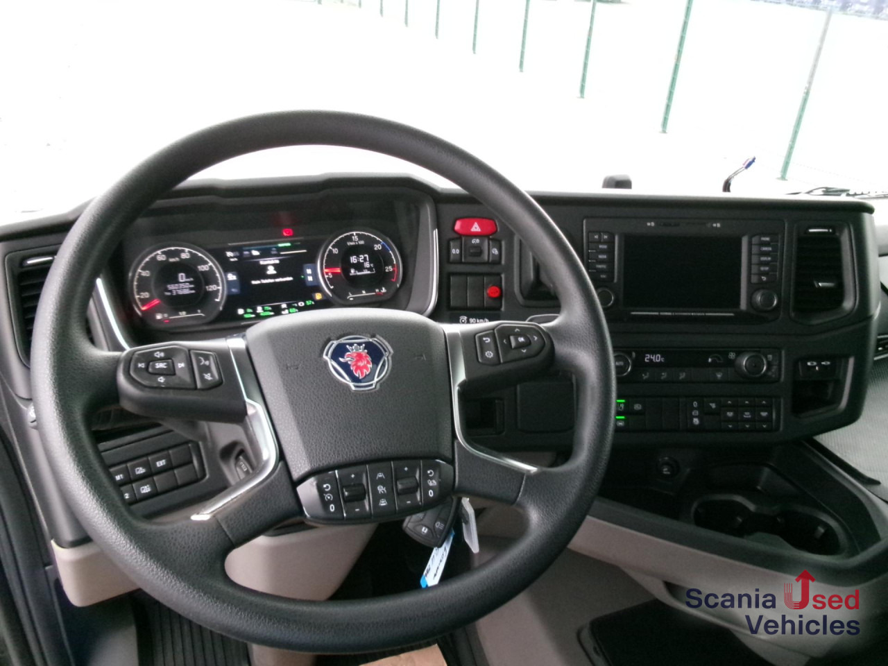 SCANIA R 450 A4x2NA - Tractor truck: picture 3 SCANIA R 450 A4x2NA - Tractor truck: picture 3