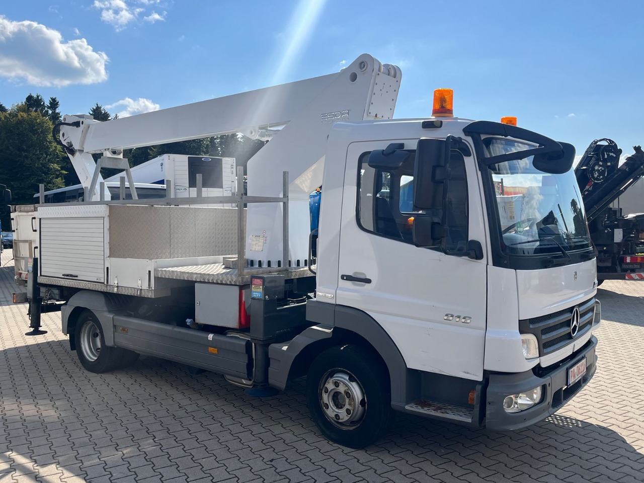 Mercedes-Benz Atego 816 ESDA TG 1800 Steiger 1000V isoliert - Truck with aerial platform: picture 4 Mercedes-Benz Atego 816 ESDA TG 1800 Steiger 1000V isoliert - Truck with aerial platform: picture 4