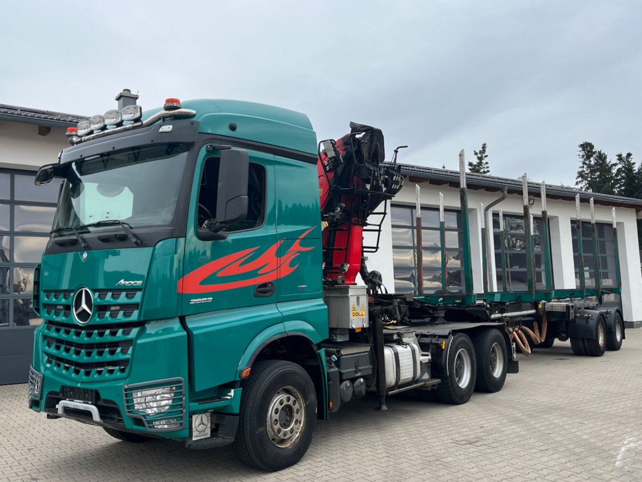 Mercedes-Benz Arocs 2663 6x4 mit Epsilon S260Z Langholzkran - Tractor truck: picture 5 Mercedes-Benz Arocs 2663 6x4 mit Epsilon S260Z Langholzkran - Tractor truck: picture 5