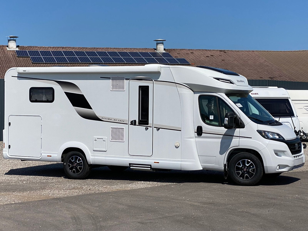 Hobby Optima De Luxe T70 GE - Semi-integrated motorhome: picture 1 Hobby Optima De Luxe T70 GE - Semi-integrated motorhome: picture 1