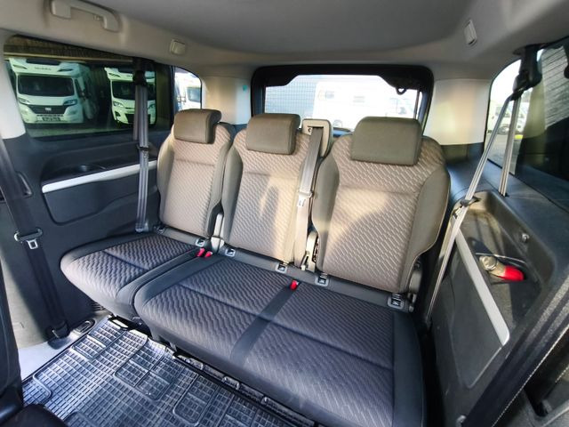 Toyota Proace Verso L2 Shuttle Comfort - Car: picture 5 Toyota Proace Verso L2 Shuttle Comfort - Car: picture 5