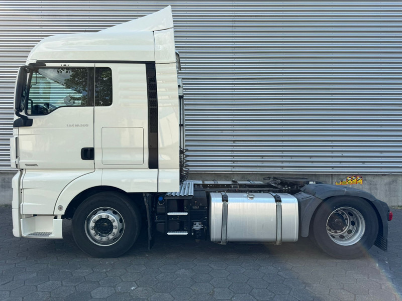 MAN TGX 18.500 XLX / Intarder / Roof Klima / 2 Tanks - Tractor truck: picture 5 MAN TGX 18.500 XLX / Intarder / Roof Klima / 2 Tanks - Tractor truck: picture 5