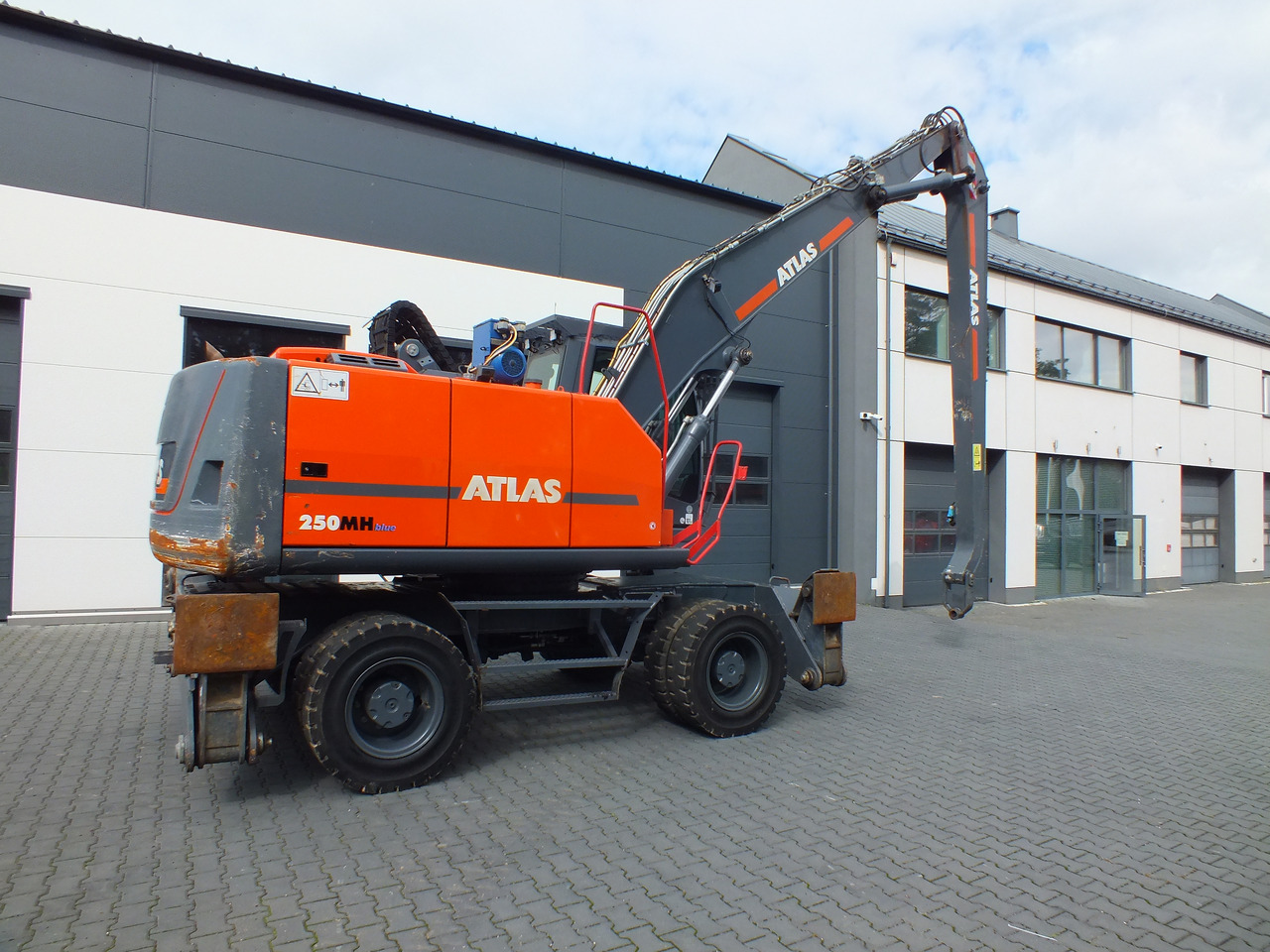 ATLAS 250MH - Waste/ Industry handler for Excavator: picture 3 ATLAS 250MH - Waste/ Industry handler for Excavator: picture 3