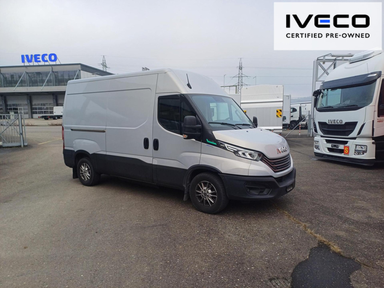 IVECO Daily 35S14NA8V/P CNG Euro6 Klima AHK Navi ZV - Panel van: picture 1 IVECO Daily 35S14NA8V/P CNG Euro6 Klima AHK Navi ZV - Panel van: picture 1