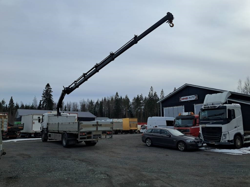 Scania P 340 - Crane truck: picture 5 Scania P 340 - Crane truck: picture 5