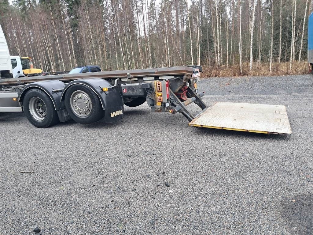 Container transporter/ Swap body truck Volvo FH 13 500: picture 6