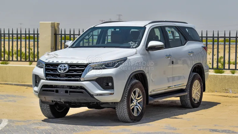Toyota Fortuner 4x4 - SUV: picture 1 Toyota Fortuner 4x4 - SUV: picture 1