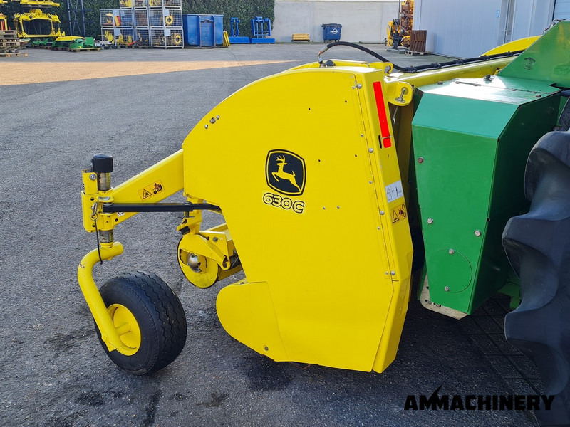 John Deere 630C pick-up - Forage harvester attachment: picture 4 John Deere 630C pick-up - Forage harvester attachment: picture 4