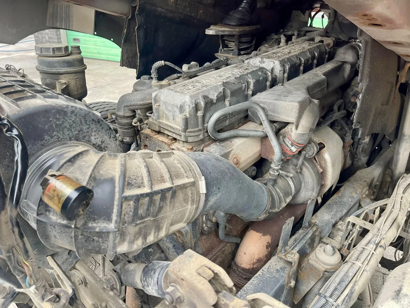 DAF CF 85.430 MANUAL ! TOP Condition ! - Tractor truck: picture 4 DAF CF 85.430 MANUAL ! TOP Condition ! - Tractor truck: picture 4