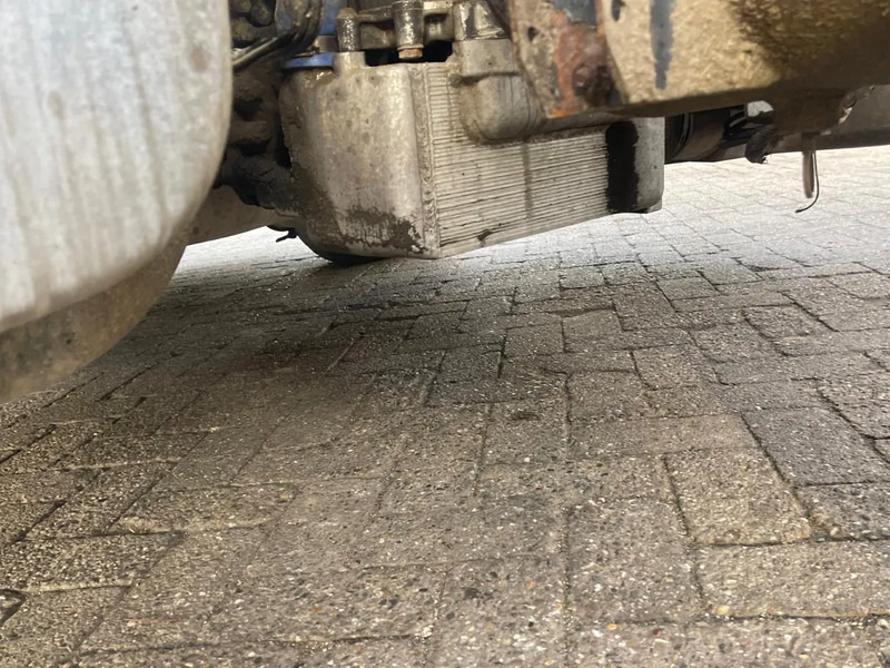 Tractor truck DAF XF 105.460 Manual gearbox!: picture 18 Tractor truck DAF XF 105.460 Manual gearbox!: picture 18