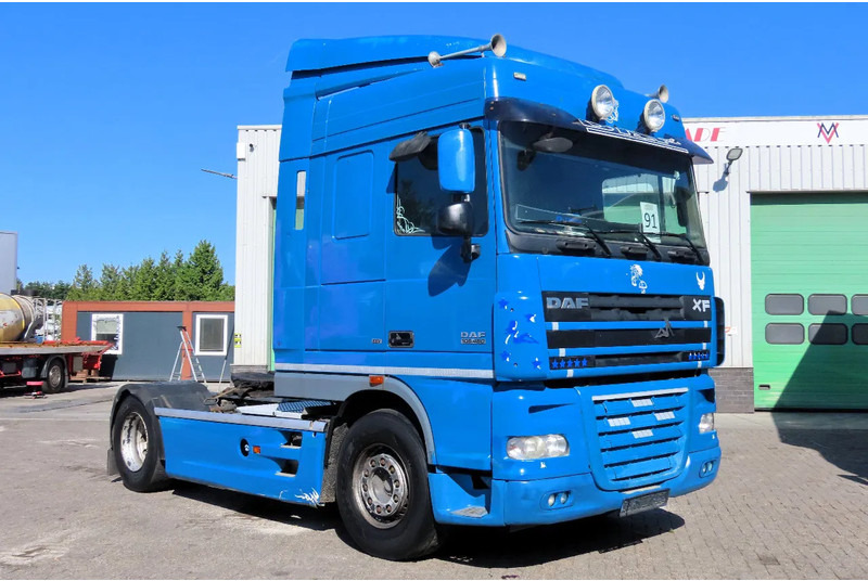Tractor truck DAF XF 105.460 RETARDER, FRIGO: picture 1