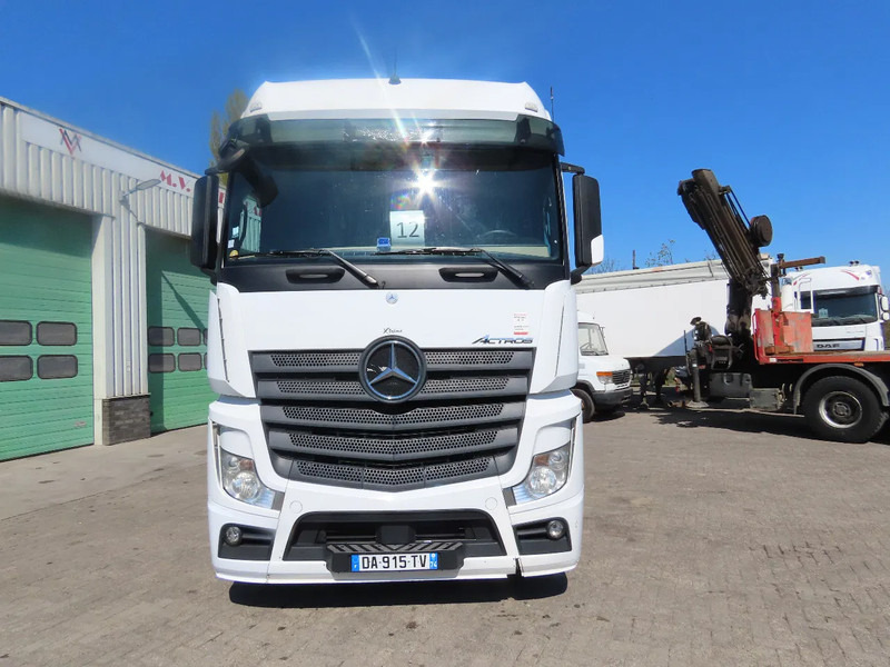 Mercedes-Benz Actros 1851 RETARDER, EVV, 831300 km original! RETARDER, 2 tanks - Tractor truck: picture 3 Mercedes-Benz Actros 1851 RETARDER, EVV, 831300 km original! RETARDER, 2 tanks - Tractor truck: picture 3