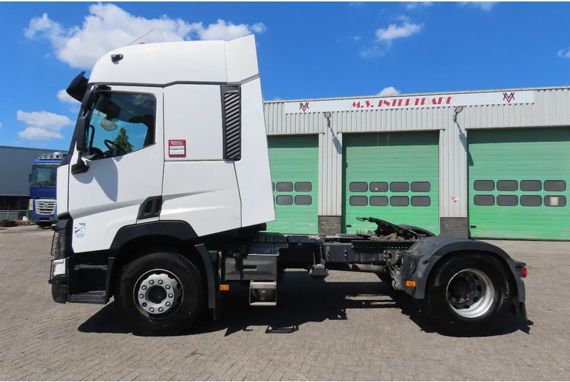 Renault T460 X- ROAD, RETARDER, Euro 6, (ORIGINAL FRANCE TRUCK) - Tractor truck: picture 4 Renault T460 X- ROAD, RETARDER, Euro 6, (ORIGINAL FRANCE TRUCK) - Tractor truck: picture 4