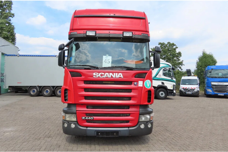 Scania R440 2 tanks Frigo, 927381km, no rust chassis - Tractor truck: picture 2 Scania R440 2 tanks Frigo, 927381km, no rust chassis - Tractor truck: picture 2