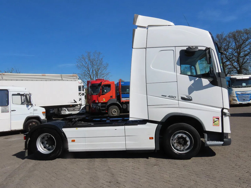 Volvo FH 460 YV2RTY0A3JB867622 FRIGO, 2X FUEL TANK, frigo, EURO6 - Tractor truck: picture 4 Volvo FH 460 YV2RTY0A3JB867622 FRIGO, 2X FUEL TANK, frigo, EURO6 - Tractor truck: picture 4