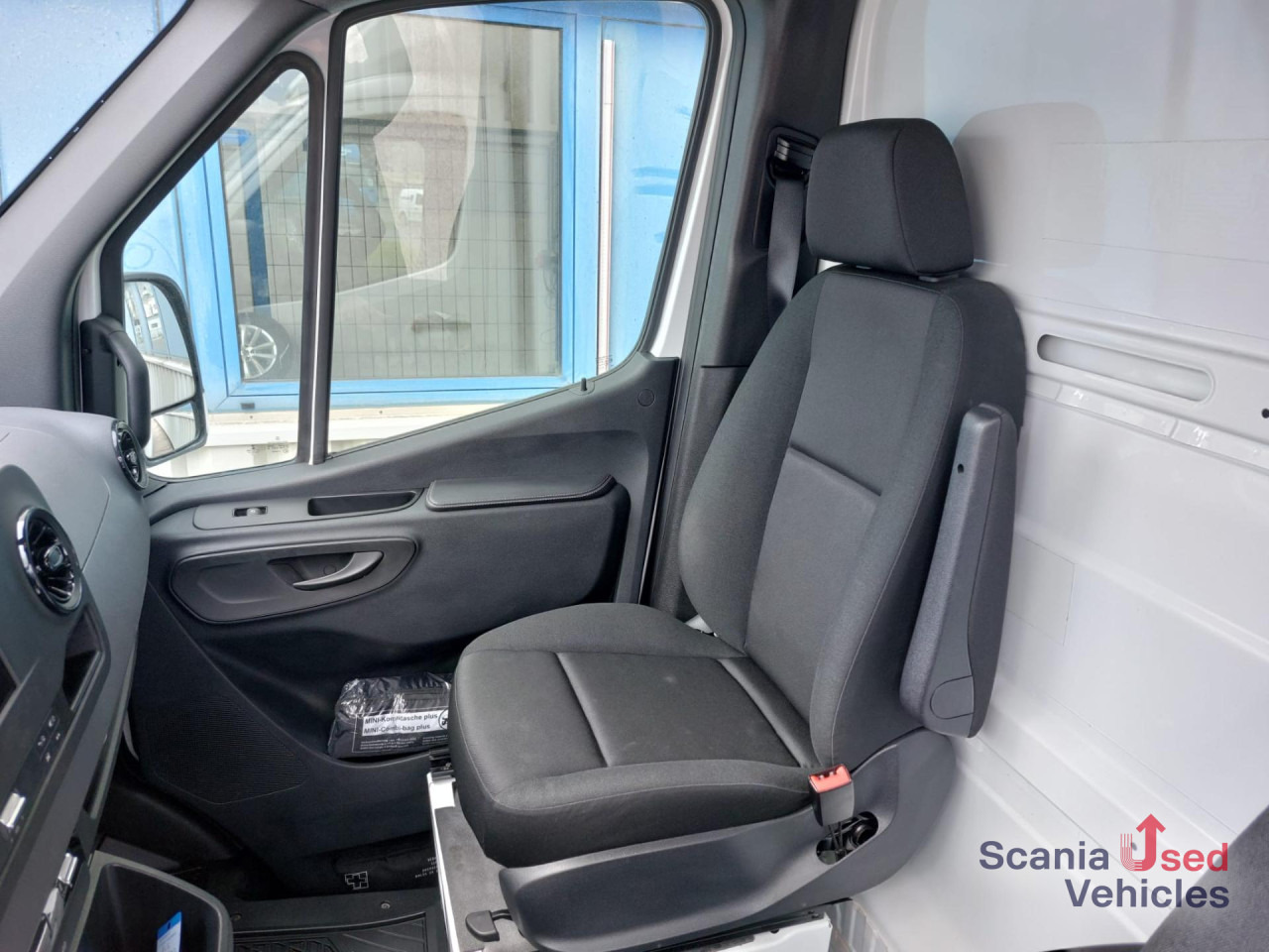 MERCEDES-BENZ Sprinter 316 CDI KOFFER Ladebordwand - Closed box van: picture 2 MERCEDES-BENZ Sprinter 316 CDI KOFFER Ladebordwand - Closed box van: picture 2