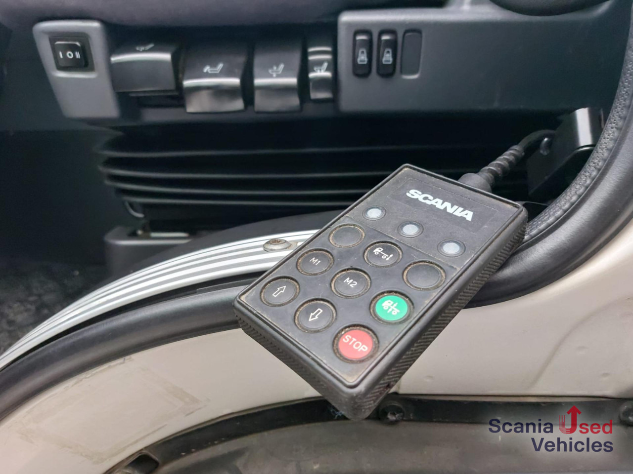 SCANIA P 280 DB4x2MNA Koffer Ladebordwand - Box truck: picture 4 SCANIA P 280 DB4x2MNA Koffer Ladebordwand - Box truck: picture 4