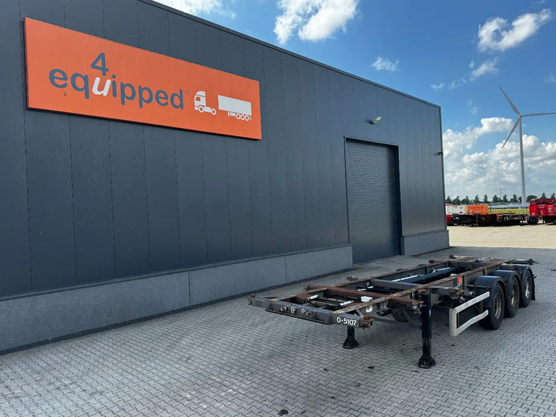 DESOT 20FT/30FT ADR-Chassis, Liftachse, Heckbundig, 2x vorhanden - Container transporter/ Swap body semi-trailer: picture 1 DESOT 20FT/30FT ADR-Chassis, Liftachse, Heckbundig, 2x vorhanden - Container transporter/ Swap body semi-trailer: picture 1