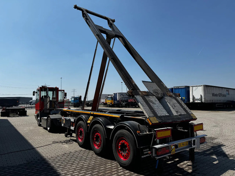 Van Hool 20FT, 66°/380V Tipping-chassis, ADR (EX/II, EX/III, FL, OX, AT), SAF, 2 liftaxles - Container transporter/ Swap body semi-trailer: picture 1 Van Hool 20FT, 66°/380V Tipping-chassis, ADR (EX/II, EX/III, FL, OX, AT), SAF, 2 liftaxles - Container transporter/ Swap body semi-trailer: picture 1