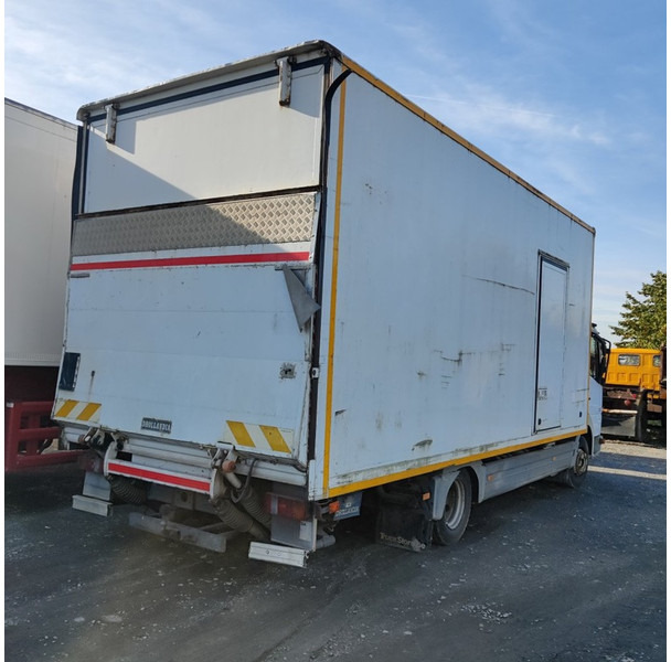 Mercedes-Benz 818 - Box truck: picture 3 Mercedes-Benz 818 - Box truck: picture 3