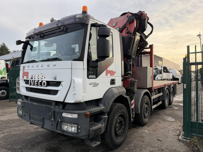 Iveco TRAKKER 410 8x4 + 32m! CRANE FASSI F800 6x + FLY-JIB 6x + WINCH - MANUAL ZF - CURSOR 13 - *183.000km* - BIG AXLES / HUB REDUCTION - BE TRUCK - Crane truck: picture 4 Iveco TRAKKER 410 8x4 + 32m! CRANE FASSI F800 6x + FLY-JIB 6x + WINCH - MANUAL ZF - CURSOR 13 - *183.000km* - BIG AXLES / HUB REDUCTION - BE TRUCK - Crane truck: picture 4