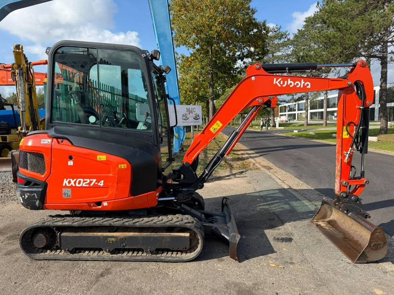 Kubota KX027-4 HAMMER LINES - *1860h* - HYDR QUICKHITCH - BLADE - CE - BE MACHINE - Mini excavator: picture 3 Kubota KX027-4 HAMMER LINES - *1860h* - HYDR QUICKHITCH - BLADE - CE - BE MACHINE - Mini excavator: picture 3