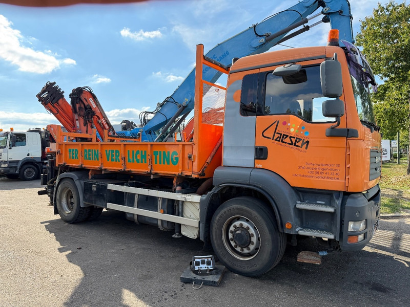 MAN TGA 18.310 4x4 Hydro-drive 2-SEITEN KIPPER + KRAN ATLAS 165 (4x) + RADIO - BE truck - Tipper, Crane truck: picture 2 MAN TGA 18.310 4x4 Hydro-drive 2-SEITEN KIPPER + KRAN ATLAS 165 (4x) + RADIO - BE truck - Tipper, Crane truck: picture 2