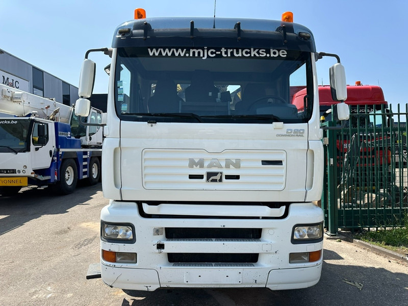 MAN TGA 26.310 6X2 HOOKLIFT + CRANE COPMA 160.4 + JIB J2 + WINCH - RADIO - LIFT + STEERING AXLE - EURO 3 - BE - Crane truck: picture 3 MAN TGA 26.310 6X2 HOOKLIFT + CRANE COPMA 160.4 + JIB J2 + WINCH - RADIO - LIFT + STEERING AXLE - EURO 3 - BE - Crane truck: picture 3