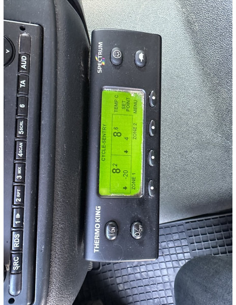 Refrigerator truck MAN TGM 18.290 19T - FRIGO THERMOKING SPECTRUM BI-TEMP. - MANUAL ZF - EURO 5 - TÜV 06/2025 - BE TRUCK: picture 12