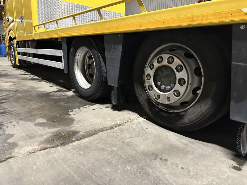 Tow truck Mercedes-Benz ACTROS 2745 6x2 OPRIJWAGEN / AUTOTRANSPORTER / MACHINE TRANSPORTER - WINCH - 6m10 - EURO 5 - LIFT AXLE - HYDR RAMPS - NL TRUCK: picture 12