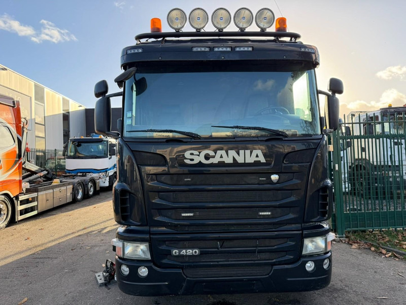 Scania G420 6x2 TIPPER + CRANE PALFINGER PK22002 C (4x) + GRABBER - LIFT + STEERING AXLE - DAMAGED CRANE - Tipper, Crane truck: picture 2 Scania G420 6x2 TIPPER + CRANE PALFINGER PK22002 C (4x) + GRABBER - LIFT + STEERING AXLE - DAMAGED CRANE - Tipper, Crane truck: picture 2