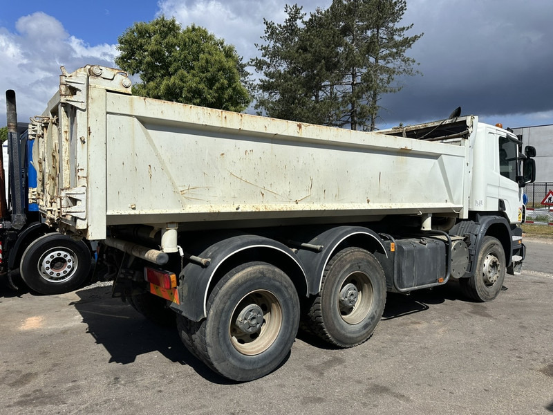 Scania P340 6x4 TIPPER / KIPPER - BORDMATIC - MANUAL - BIG AXLES / AP ACHSEN - SPRING / BLATT - *355.000km* - EURO 4 - Tipper: picture 4 Scania P340 6x4 TIPPER / KIPPER - BORDMATIC - MANUAL - BIG AXLES / AP ACHSEN - SPRING / BLATT - *355.000km* - EURO 4 - Tipper: picture 4
