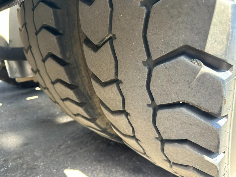 Hook lift truck, Crane truck Scania R580 6X2 V8 HOOKLIFT + CRANE HIAB 211 E-4 HIPRO - ROTATOR - RETARDER - ALCOA ALU - RADIO - NL TRUCK: picture 18